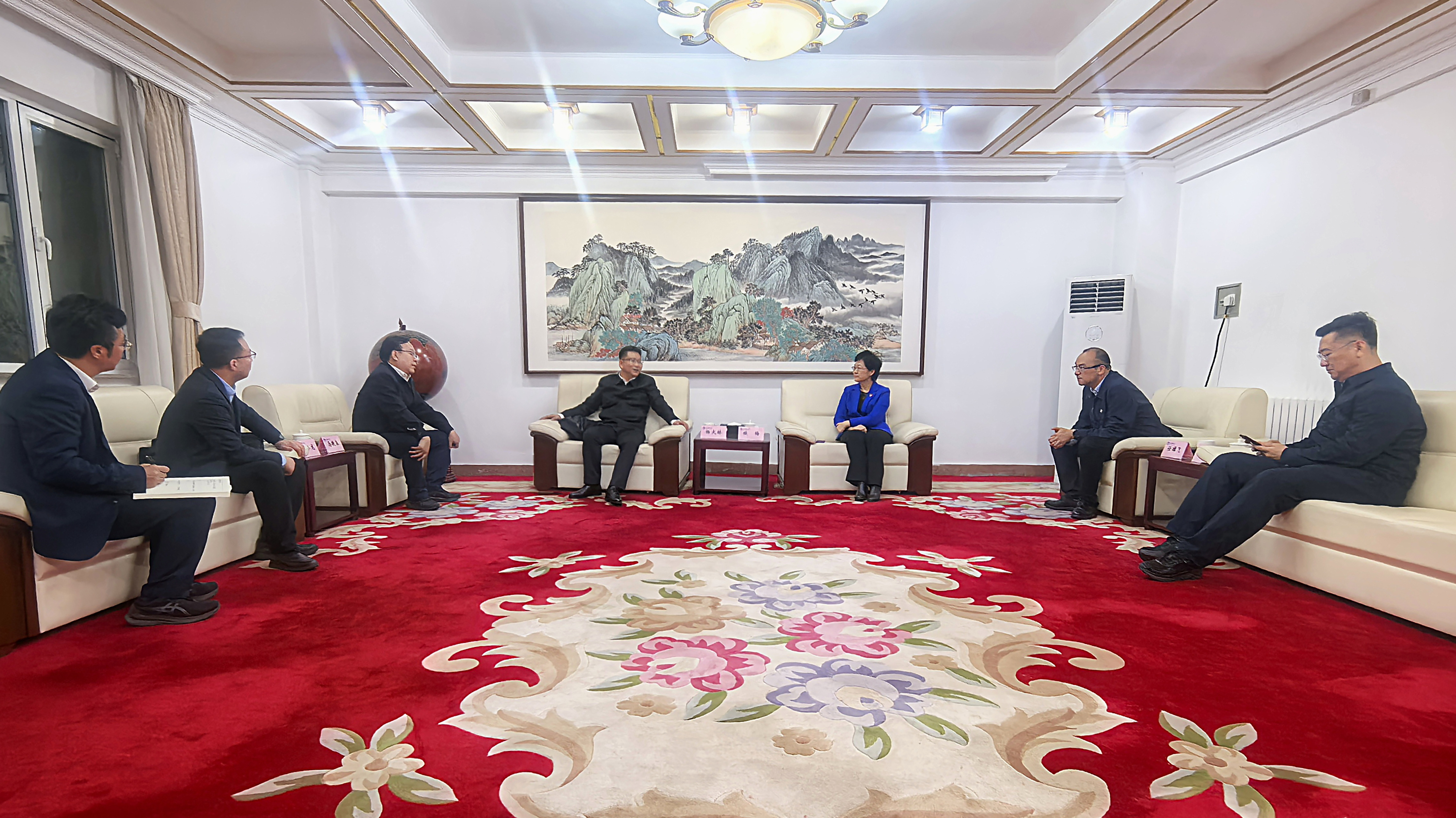 微信图片_20251104134217_113_107.jpg 贝斯特 - 全球最奢华的游戏平台