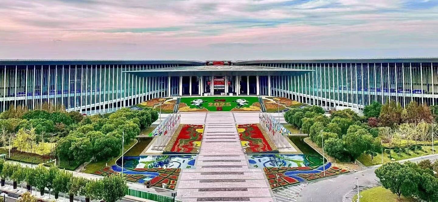 W020251108839835052956 ±´Ë¹ÌØ - È«Çò×îÉÝ»ªµÄÓÎϷƽ̨